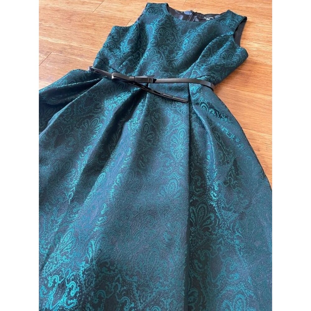 Beautiful Cocktail Dress - Picture 6 of 7